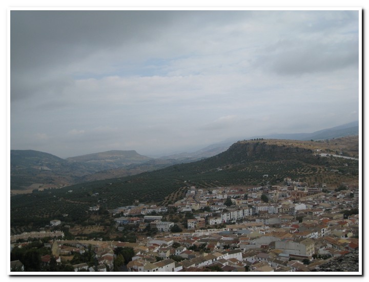 Alcal� la Real - Fortaleza de la Mota, scenic view to "Mar de Olivos"