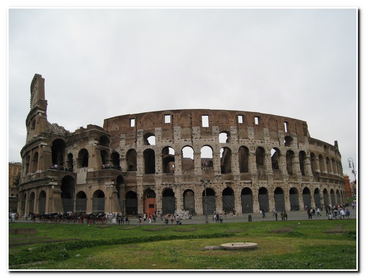 Amphitheatrum Flavium (Kolosseum)
