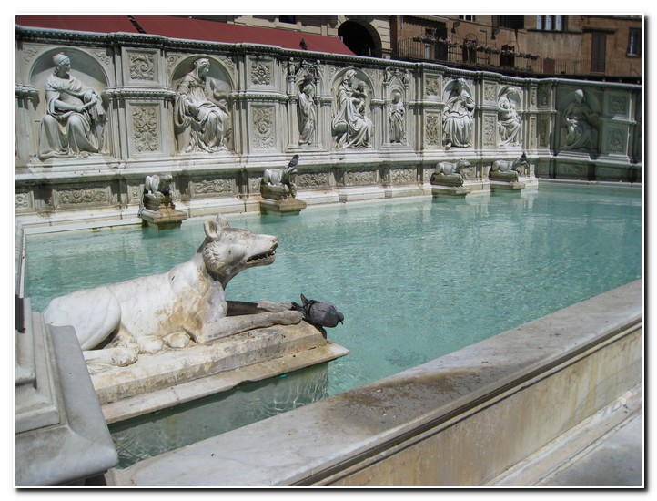 Siena
Piazza del Campo, Fonte Gaia