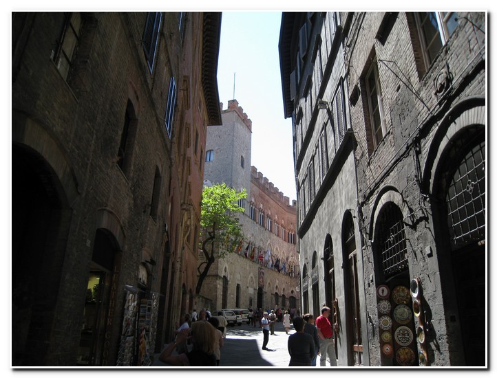 Siena
Palazzo Chigi-Saracini