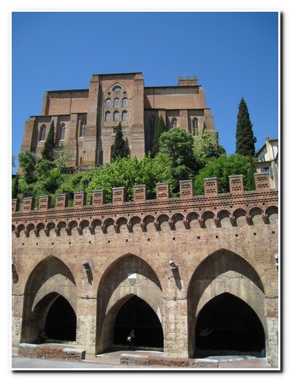 Siena
San Domenico and Fontebranda